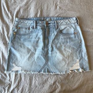 American Eagle Light Wash Denjm Skirt